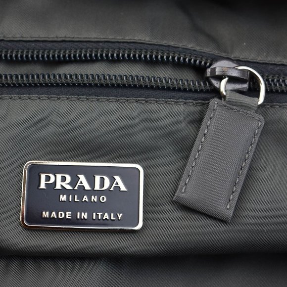 PRADA "Linea Rossa": Navy Blue, Tessuto Nylon & Logo Duffel/Weekender Bag (td) - Picture 11 of 13